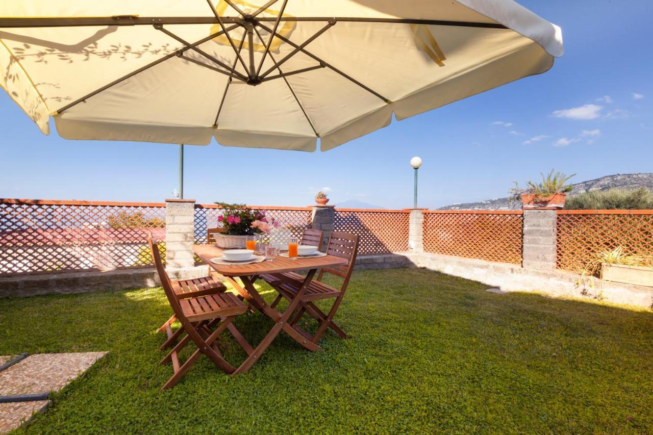 Shanti Home - Restaurant Di Aversano Salvatore ซอร์เรนโต ภายนอก รูปภาพ