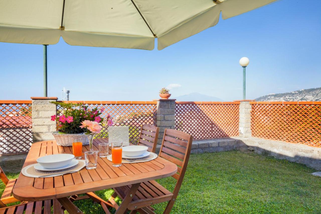 Shanti Home - Restaurant Di Aversano Salvatore ซอร์เรนโต ภายนอก รูปภาพ