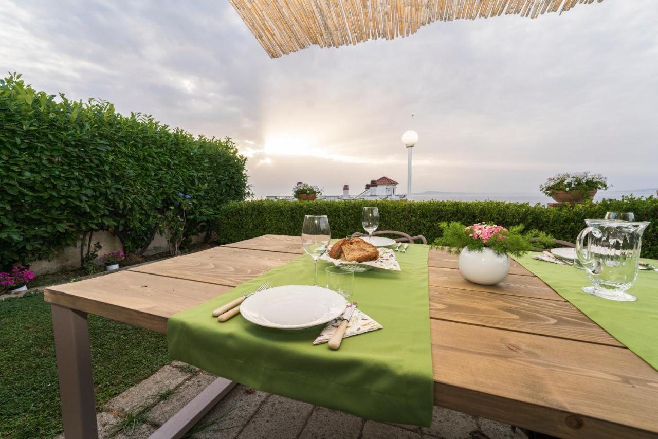 Shanti Home - Restaurant Di Aversano Salvatore ซอร์เรนโต ภายนอก รูปภาพ